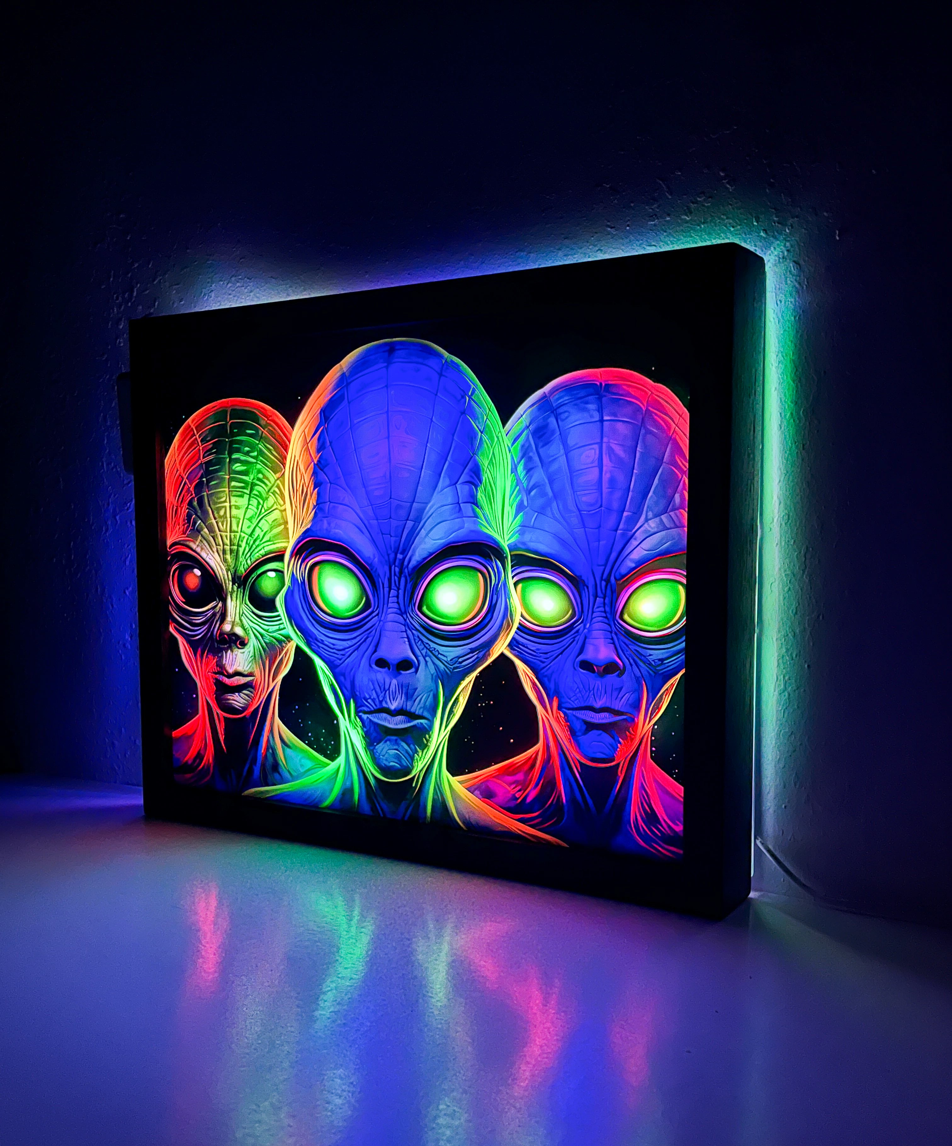 Alien Light Up Wall Art