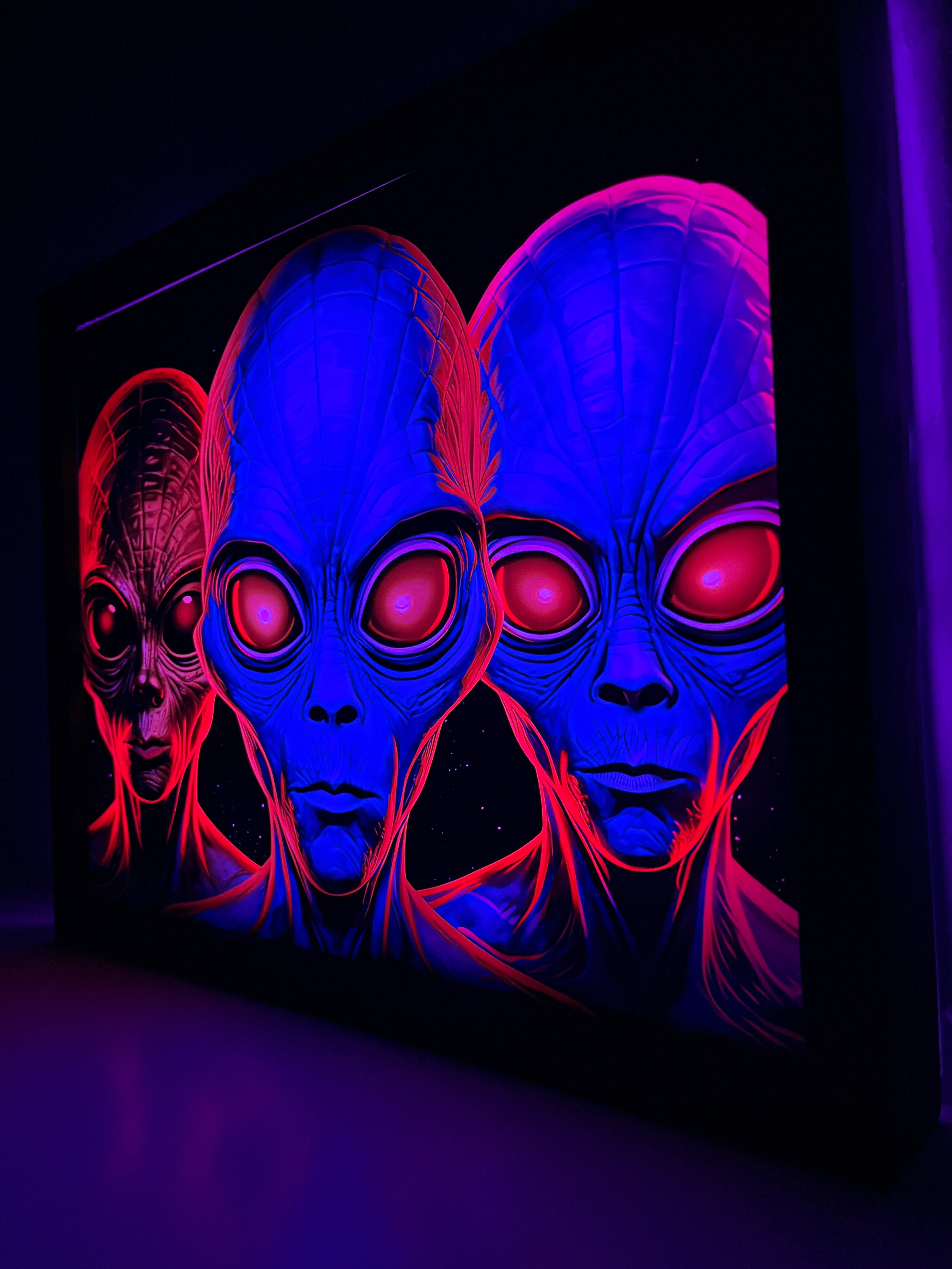 Alien Light Up Wall Art